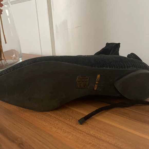 Ballet style black flats - Picture 4 of 4